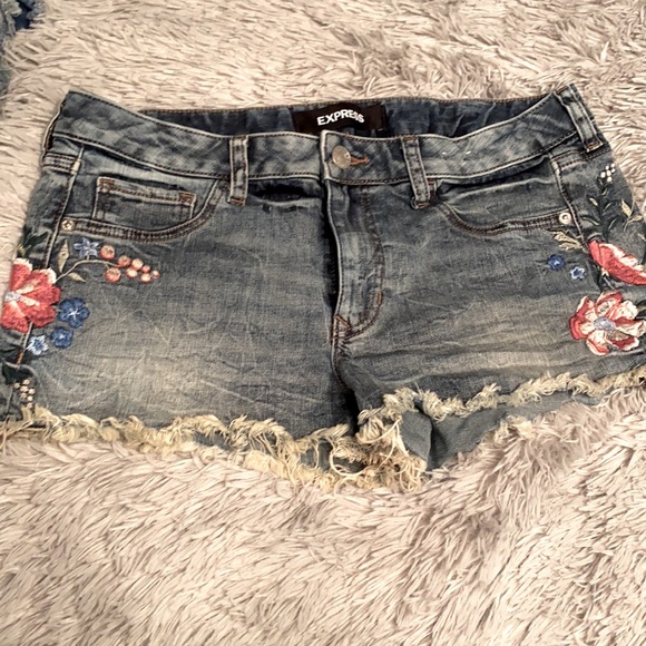 Jean shorts - Picture 1 of 2